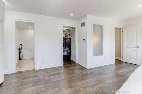 Photo 21 at 80 Lois Drive, Islington Woods, Vaughan