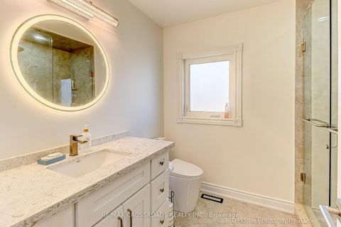 Photo 25 at 80 Lois Drive, Islington Woods, Vaughan