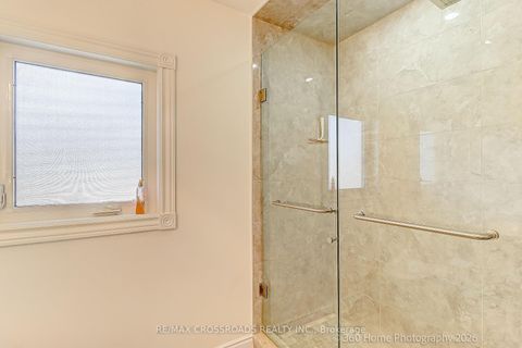 Photo 26 at 80 Lois Drive, Islington Woods, Vaughan