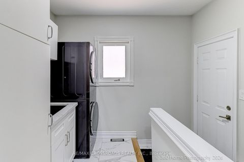 Photo 28 at 80 Lois Drive, Islington Woods, Vaughan