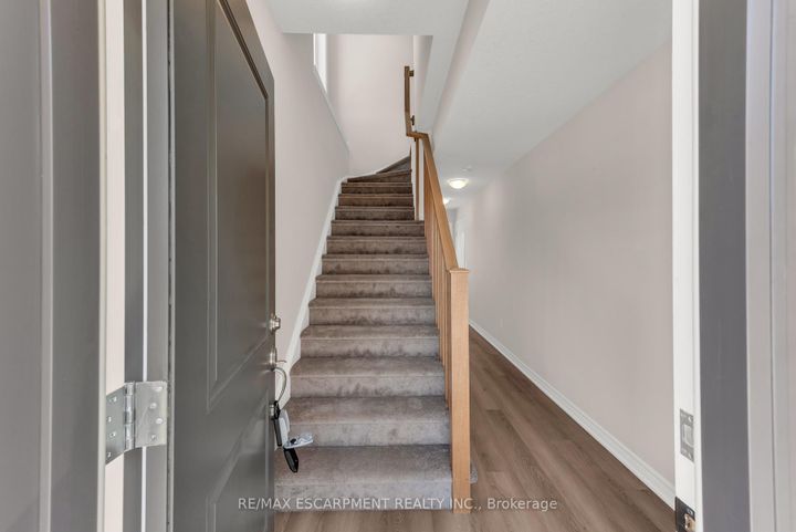 Photo 3 at 57 - 19 Picardy Drive, Stoney Creek Mountain, Hamilton