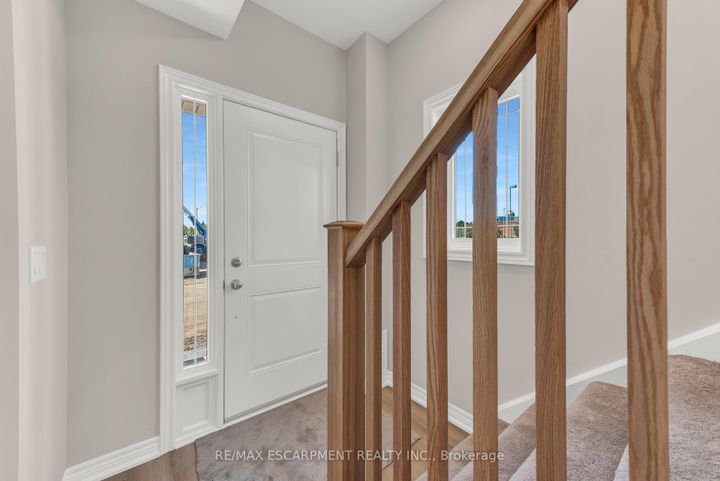 Photo 6 at 57 - 19 Picardy Drive, Stoney Creek Mountain, Hamilton