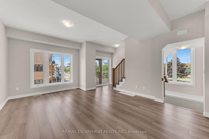 Photo 13 at 57 - 19 Picardy Drive, Stoney Creek Mountain, Hamilton