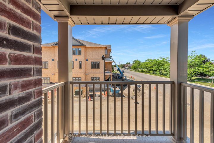 Photo 14 at 57 - 19 Picardy Drive, Stoney Creek Mountain, Hamilton