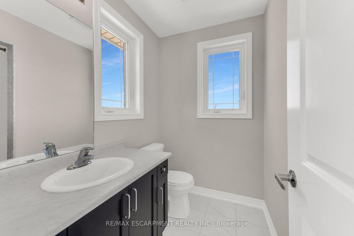 Photo 20 at 57 - 19 Picardy Drive, Stoney Creek Mountain, Hamilton