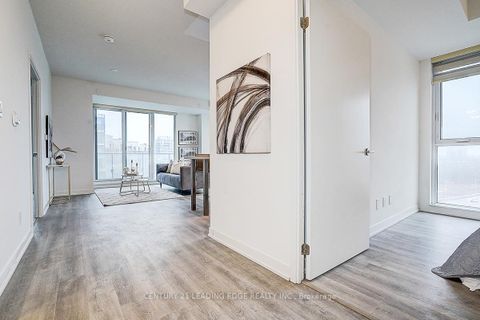 Photo 11 at B904 - 292 Verdale Crossing, Unionville, Markham