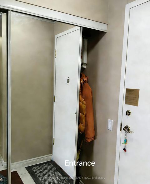 Photo 7 at 611 - 3088 Kennedy Road, Steeles, Toronto