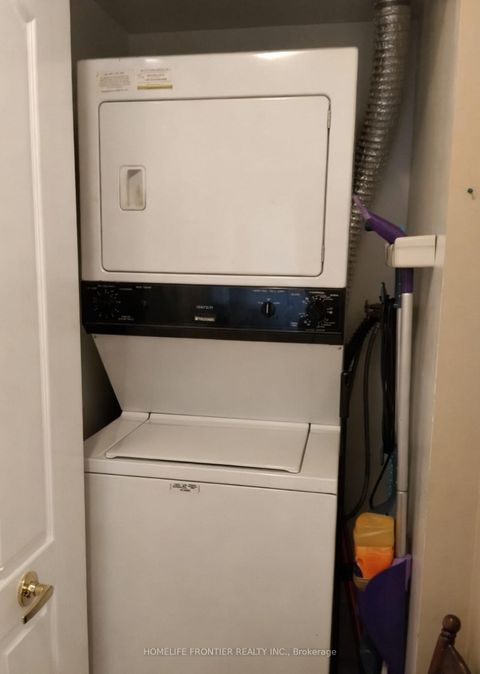 Photo 8 at 611 - 3088 Kennedy Road, Steeles, Toronto