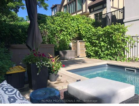 Photo 2 at 12 Walford Road, Kingsway South, Toronto