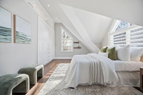 Photo 26 at 12 Walford Road, Kingsway South, Toronto