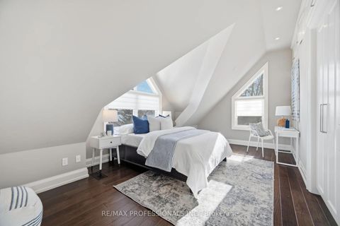 Photo 27 at 12 Walford Road, Kingsway South, Toronto