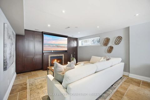 Photo 29 at 12 Walford Road, Kingsway South, Toronto