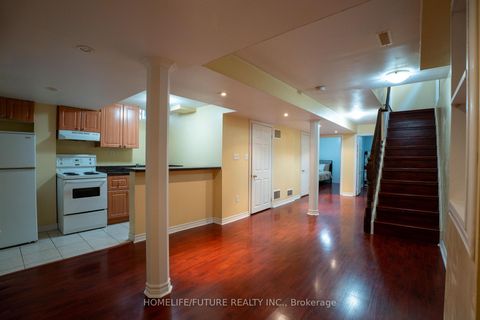 Photo 15 at 25 Shady Hollow Drive, Milliken, Toronto