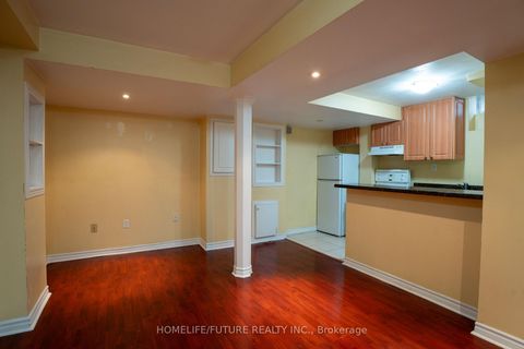 Photo 16 at 25 Shady Hollow Drive, Milliken, Toronto