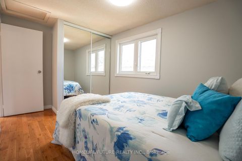 Photo 27 at 25 Shady Hollow Drive, Milliken, Toronto