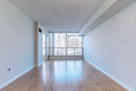 Photo 6 at 208 - 175 Cedar Avenue, Harding, Richmond Hill