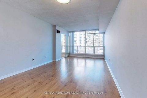 Photo 8 at 208 - 175 Cedar Avenue, Harding, Richmond Hill