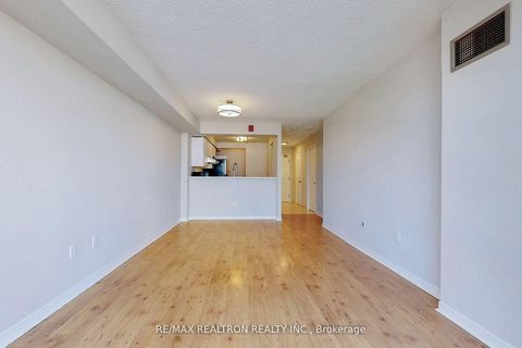 Photo 10 at 208 - 175 Cedar Avenue, Harding, Richmond Hill