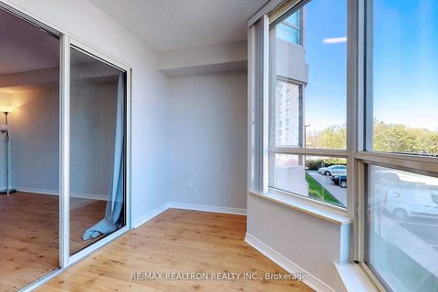 Photo 16 at 208 - 175 Cedar Avenue, Harding, Richmond Hill