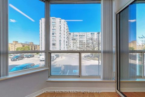 Photo 17 at 208 - 175 Cedar Avenue, Harding, Richmond Hill