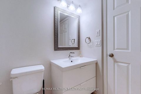 Photo 26 at 208 - 175 Cedar Avenue, Harding, Richmond Hill