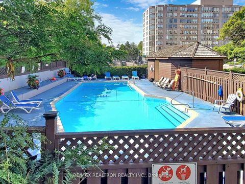 Photo 37 at 208 - 175 Cedar Avenue, Harding, Richmond Hill