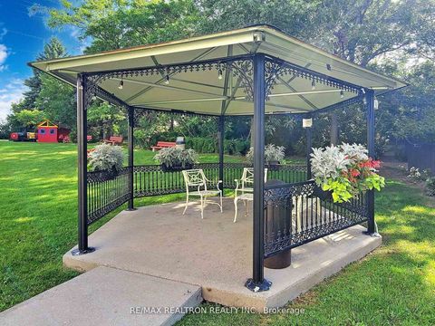 Photo 38 at 208 - 175 Cedar Avenue, Harding, Richmond Hill