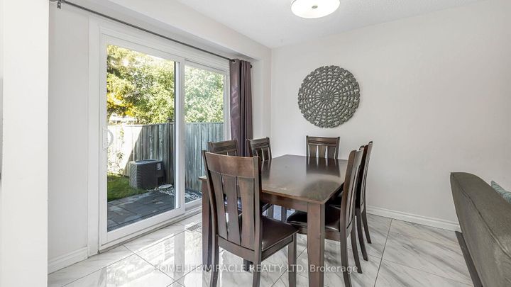 Photo 15 at 52 - 1290 Bridletowne Circle, L'Amoreaux, Toronto