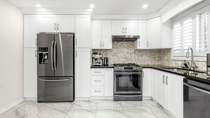 Photo 17 at 52 - 1290 Bridletowne Circle, L'Amoreaux, Toronto