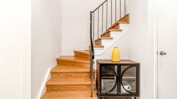 Photo 19 at 52 - 1290 Bridletowne Circle, L'Amoreaux, Toronto