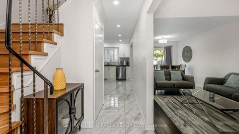 Photo 8 at 52 - 1290 Bridletowne Circle, L'Amoreaux, Toronto