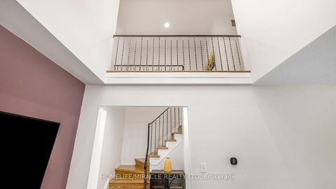 Photo 11 at 52 - 1290 Bridletowne Circle, L'Amoreaux, Toronto