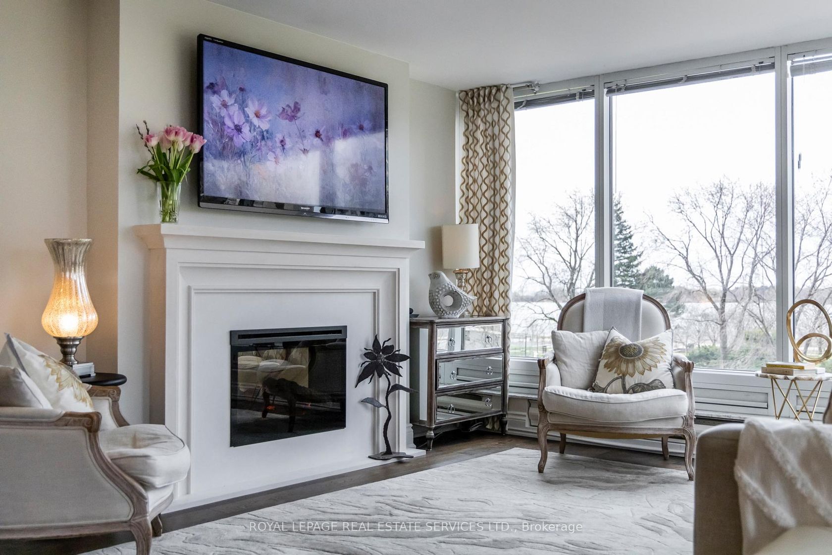 309 - 1 Palace Pier Court, Mimico, Toronto by Loree Meneguzzi Real Estate 309 - 1 Palace Pier Court, Mimico, Toronto