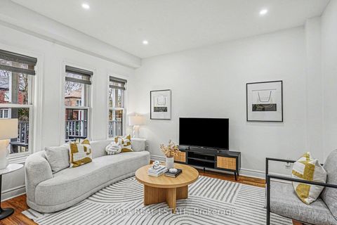 Photo 2 at 423 Manor Road E, Mount Pleasant East, Toronto