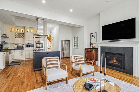 Photo 5 at 423 Manor Road E, Mount Pleasant East, Toronto