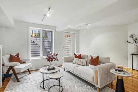 Photo 27 at 423 Manor Road E, Mount Pleasant East, Toronto