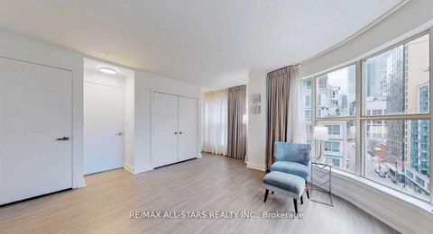 Photo 17 at 711 & 712 - 36 Blue Jays Way, Waterfront Communities C1, Toronto