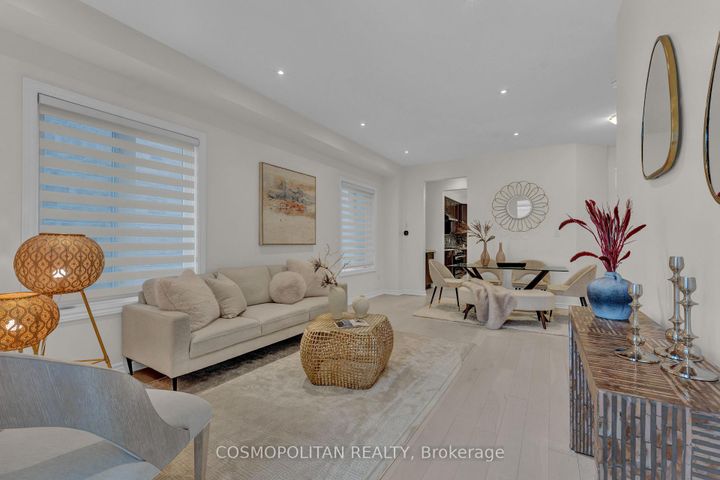 Photo 1 at 10 Loomis Road, Northwest Brampton, Brampton