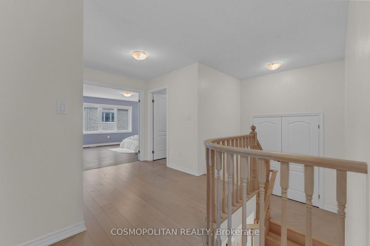 Photo 5 at 10 Loomis Road, Northwest Brampton, Brampton