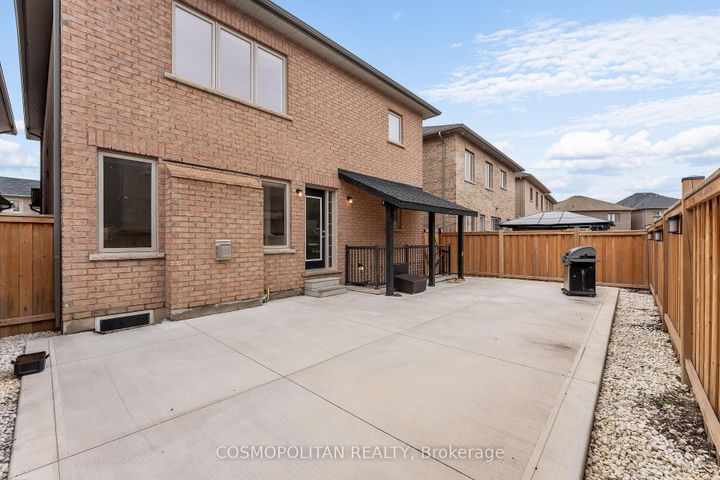 Photo 12 at 10 Loomis Road, Northwest Brampton, Brampton