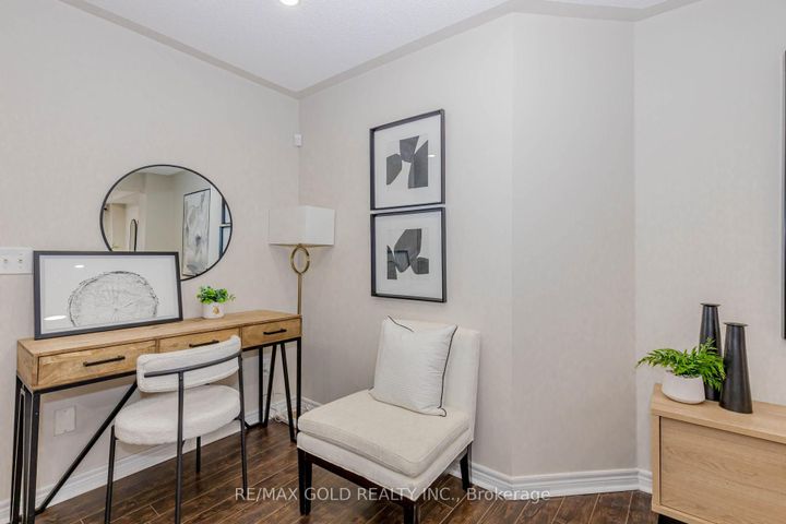 Photo 10 at 154 Brussels Avenue, Wellington, Brampton