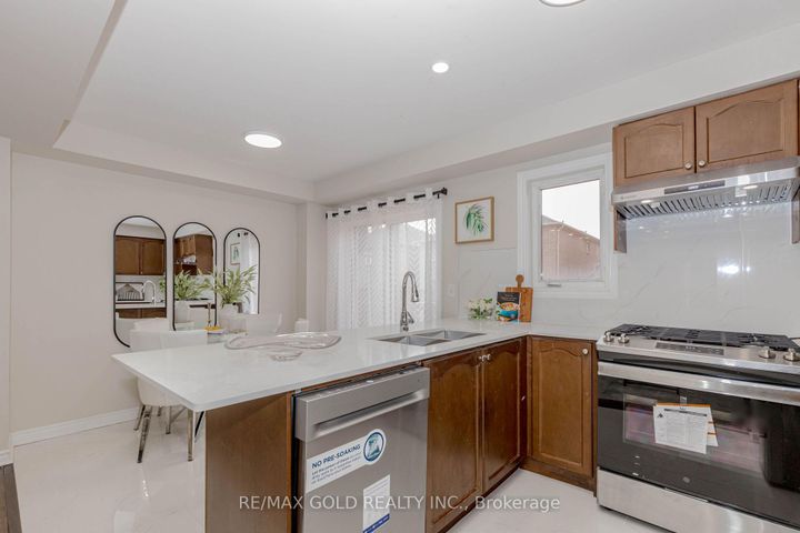 Photo 18 at 154 Brussels Avenue, Wellington, Brampton