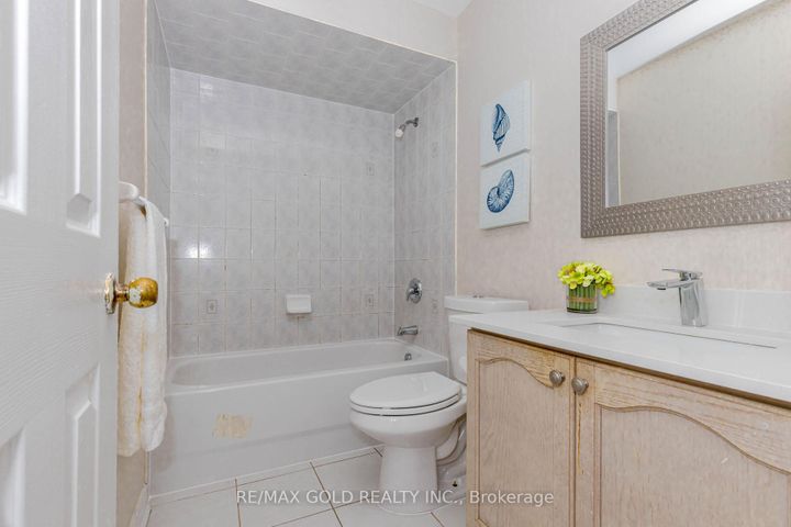 Photo 32 at 154 Brussels Avenue, Wellington, Brampton