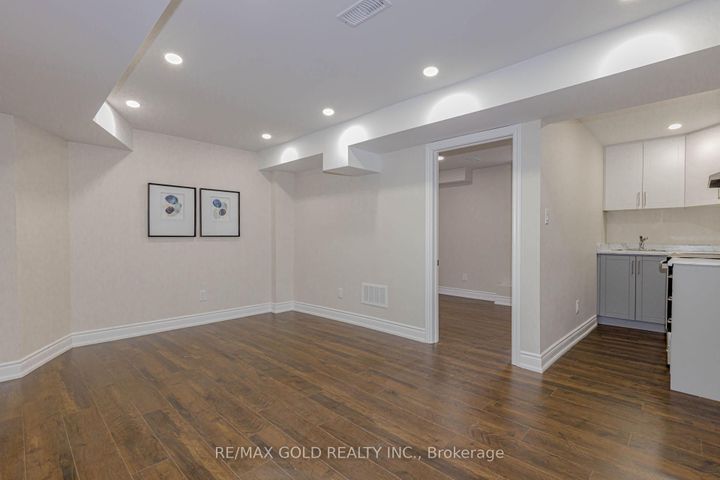 Photo 36 at 154 Brussels Avenue, Wellington, Brampton