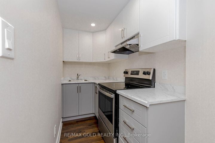 Photo 39 at 154 Brussels Avenue, Wellington, Brampton