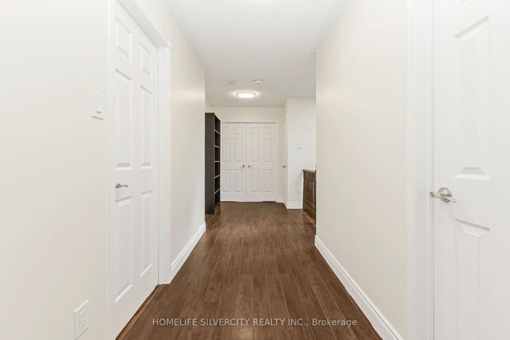 Photo 30 at 19 Vintage Gate, Fletcher's Creek Village, Brampton