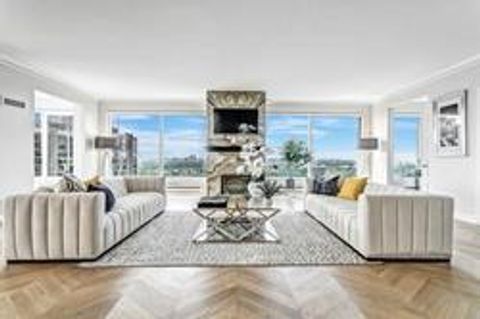 Photo 1 at Ph 4507 - 1 Palace Pier Court, Mimico, Toronto