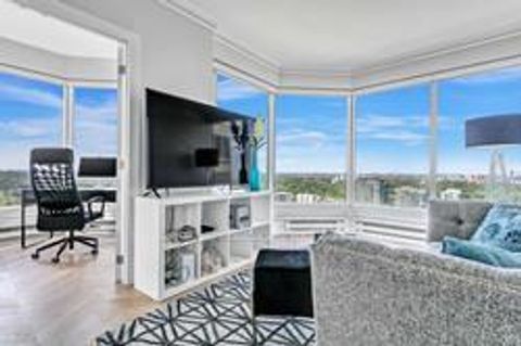 Photo 5 at Ph 4507 - 1 Palace Pier Court, Mimico, Toronto