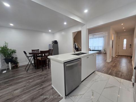 Photo 16 at 4 - 1021 Midland Avenue, Eglinton East, Toronto