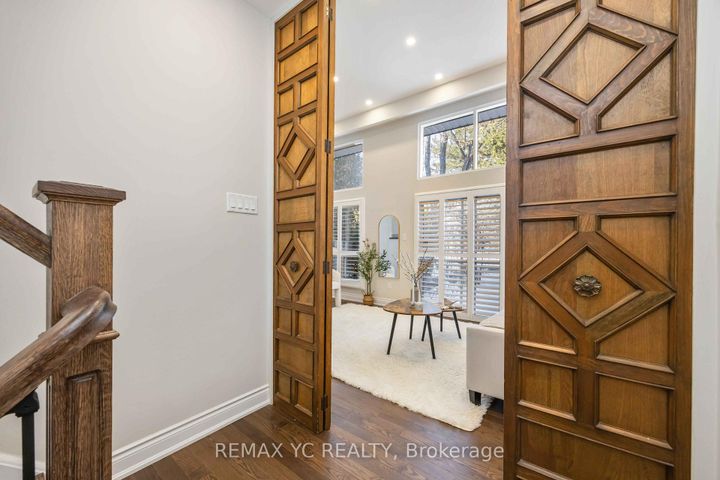 Photo 6 at 118 Tangle Briarway, Bayview Village, Toronto